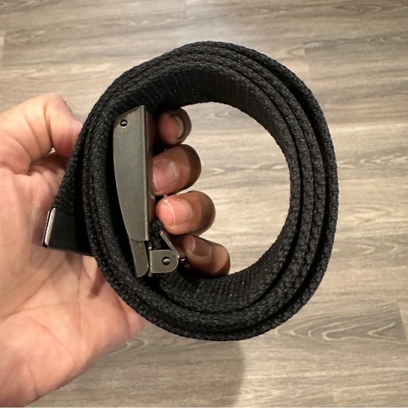 Nike Set of 2 Men’s Belts in Black & Brown Colors 
Waist Adjustable Buckles - Picture 11 of 12